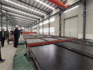 預制疊合板模具涂刷脫模